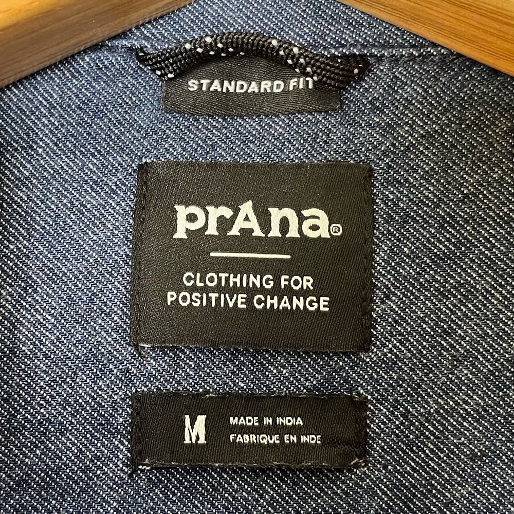 Prana Men’s Indigo Organic Cotton Button Down Shirt Size Medium Standard Fit - Picture 2 of 9